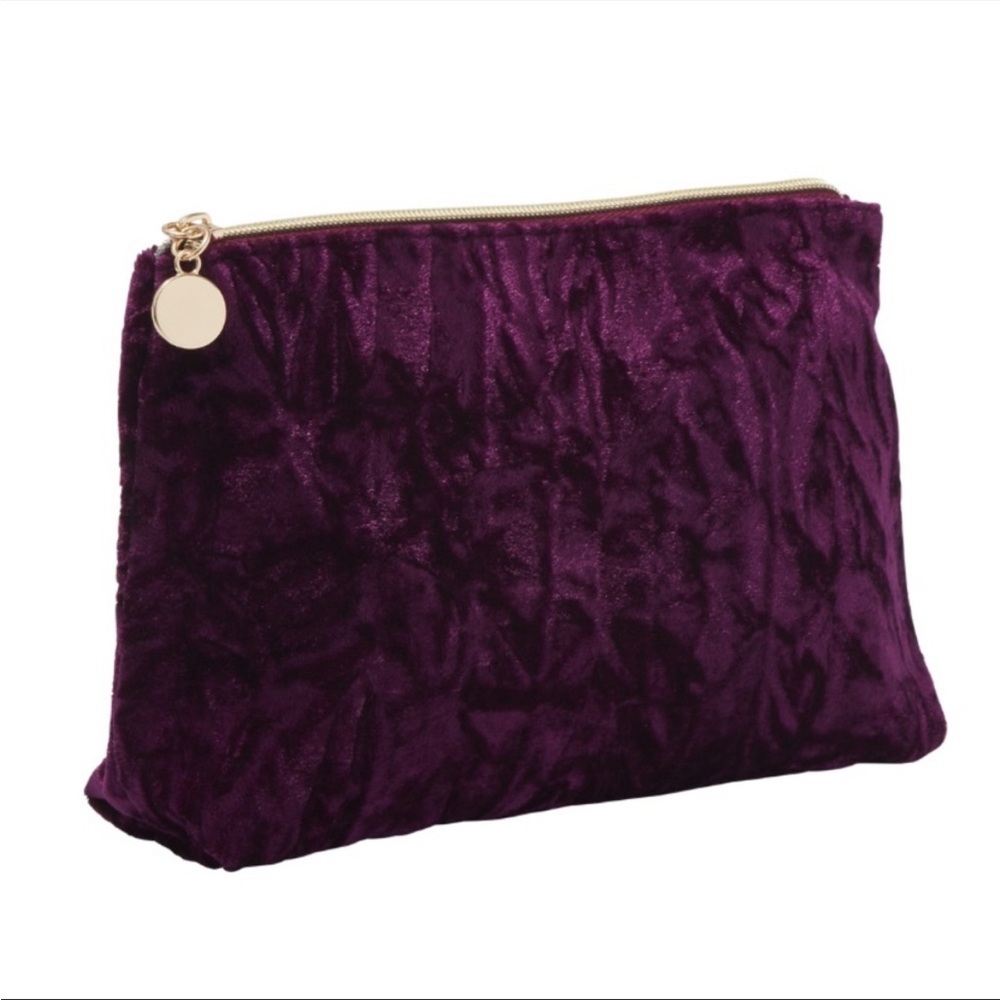NWT Ulta Burgundy Velvet Makeup Bag 💄